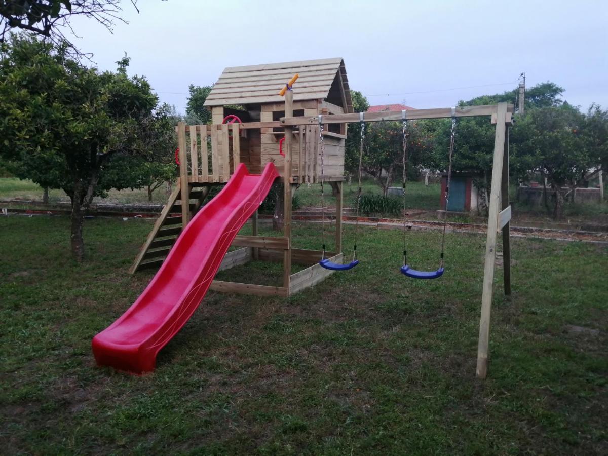 Casa Das Laranjeiras E Parque Infantil 阿泽陶 外观 照片